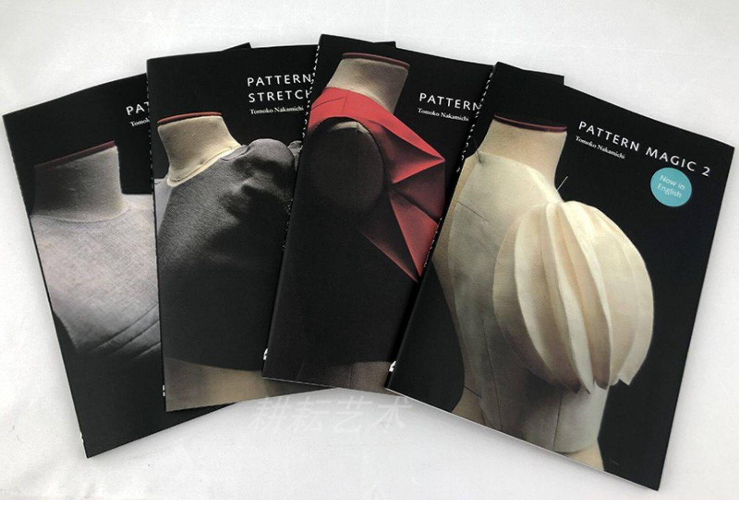 4 Bücher/Set, Englisch, Tomoko – Banana Plug Bewertung und Preis